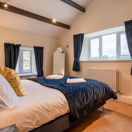 Peep-o-day-stylish 4bedroom With Dale View