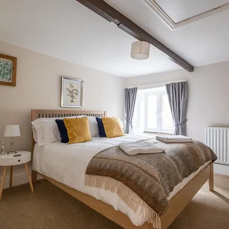 Сasa de vacaciones Peep-o-day-the Stylish Dale View *