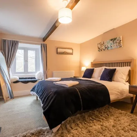 Peep-o-day-the Stylish Dale View Сasa de vacaciones Feetham