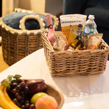 Сasa de vacaciones Peep-o-day-the Stylish Dale View *