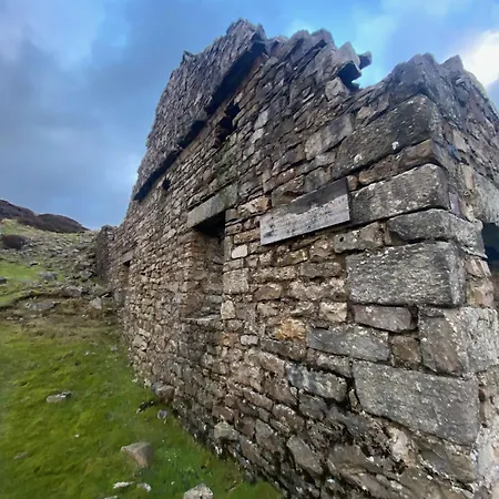 Peep-o-day-the Stylish Dale View Сasa de vacaciones Feetham